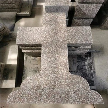 G664 Žulový kríž