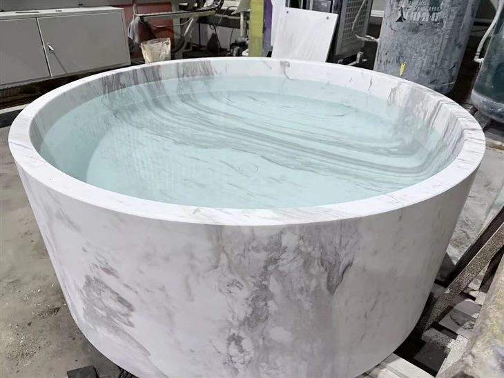 White Marble Freestanding Bathtub suppliers
